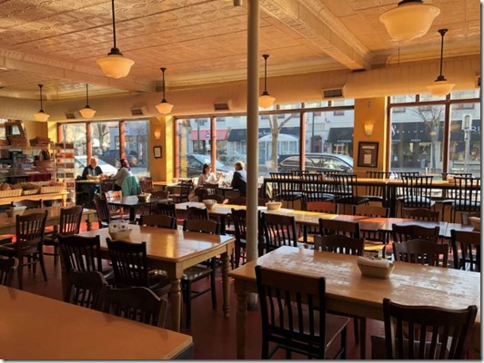 Last morning to dine in at Turtle Bread